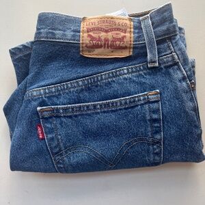 Levi’s 501 Mid Thigh Shorts Women’s 25